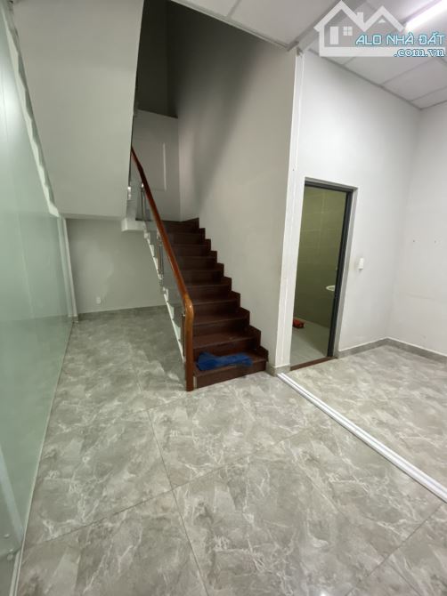 Bán nhà 1T1L 6x28m hoàn công, mặt tiền Trần Quốc Toản p.Dĩ An, đang thuê 28tr/th - 9