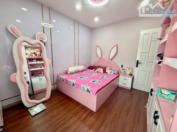 Bán nhà có thu nhập 100 tr/ tháng đường Tân Mỹ, Phường Tân Thuận Tây, Q7. gần trường ĐH - 9