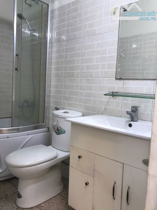 🔥 Nhà 2 tầng đường Ngọc Hồi . // biển Nguyễn Tất Thành  - Diện 75m2 ngang 5m - 9