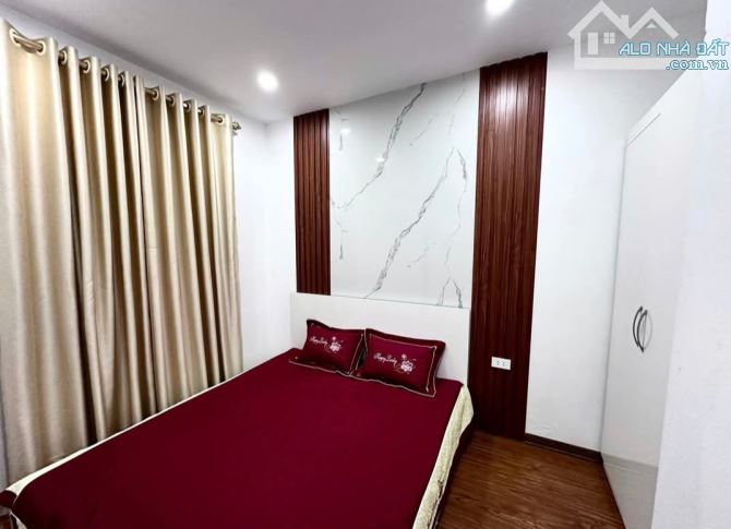BÁN NHÀ MẶT NGÕ  VĂN HƯƠNG ĐÔNG ĐA 24M2;5 TẦNG;MẶT 3,5;3 PN;5,18 TỶ.NHÀ TRUNG TÂM QUẬN CHÍ - 9