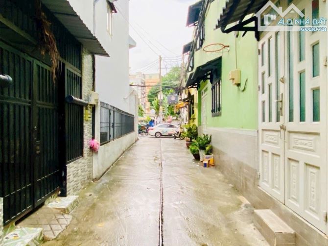 Nhà Gò Vấp gần CityLand hẻm xe hơi 5m 3 tầng 3 phòng ngủ không lộ giới ở Đường số 8 P11 - 9
