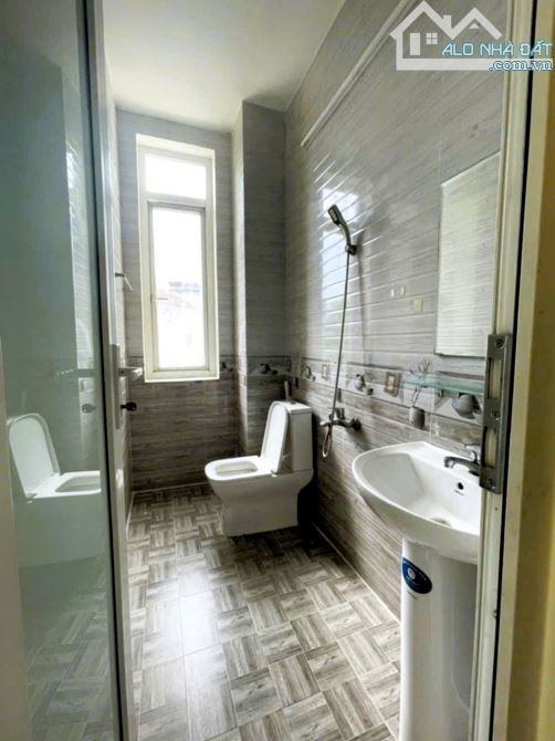 cho thuê nhà nguyên căn gần chợ Đầu Mối diện tích lớn 4 phòng ngủ tiện nghi - 9