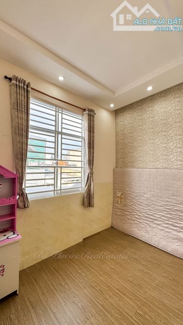 Nhà Lầu Góc 2 Mặt Tiền Trục chính Hẻm Lộ Nhựa Cách Vincom Hùng Vương 150m - 9