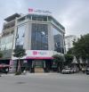 Cho thuê mặt phố làm nhà hàng, cafe tại Đỗ Đức Dục.DT:720 m2 * 3 tầng.MT gần 27m.Thông sàn