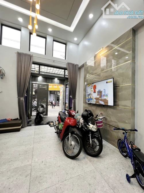 Siêuphẩm MTKD đa ngành nghề GòVấp, 5x15, 4tầng, kế CityLand chỉ 8Tỷ95