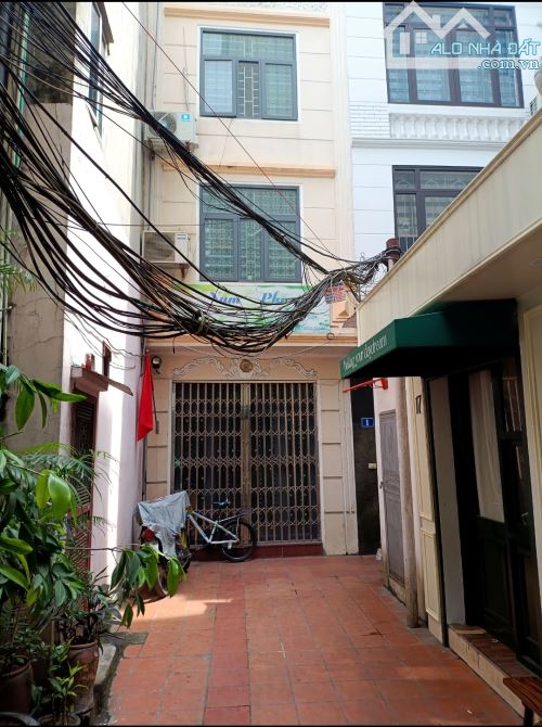 Bán nhà Ba Đình 57m2 5 tầng, 10m ra phố lớn, ô thang máy chờ,