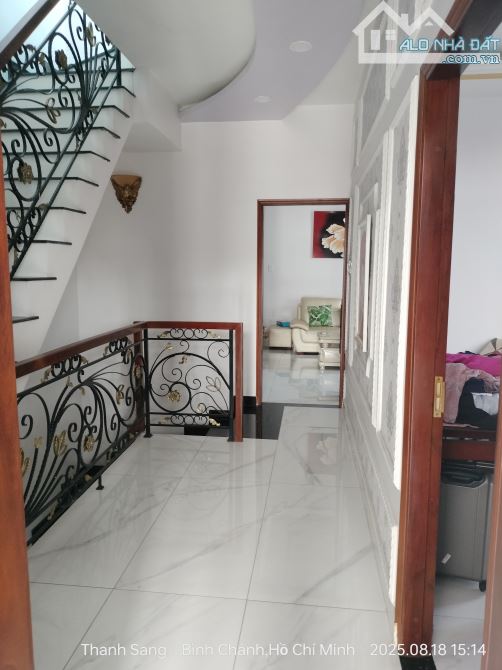 Nhà mới 1 Trệt 3 lầu 6x20m 6 Phòng góc 2 mặt tiền KDC Bình Hưng Quốc Lộ 50 Giá 25 Triệu