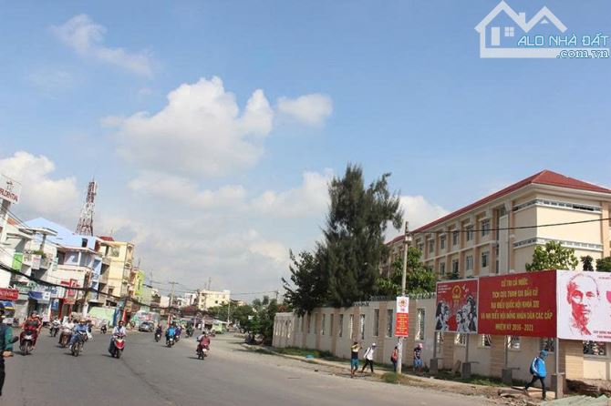 2 lô đất cách QL51 500m, gần chợ đầu mối của khu vực, giá đầu tư 799 triệu, SHR - 1