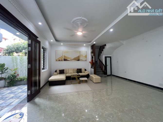 NHÀ MỚI SANG TRỌNG – SÂN RỘNG THOÁNG – 4 NGỦ FULL NỘI THẤT – PHÁP LÝ CHUẨN - 1
