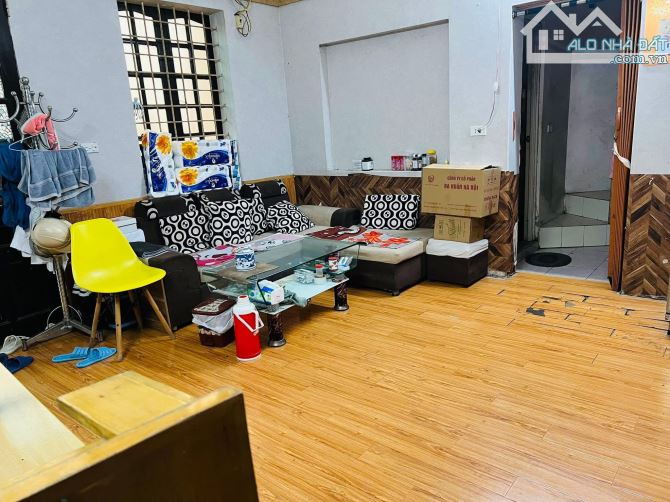 Đội Cấn, 38m, 5,5tỷ Ngõ nông gần phố, Tiện ích bạt ngàn, Sổ chính chủ, Giá đầu tư cực rẻ