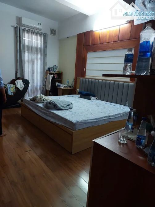 CẦN BÁN NHÀ 4 TẦNG ĐẸP NỘI THẤT TOÀN BẰNG GỖ,CHÂU THỊ VĨNH TẾ, NGŨ HÀNH SƠN, ĐÀ NẴNG