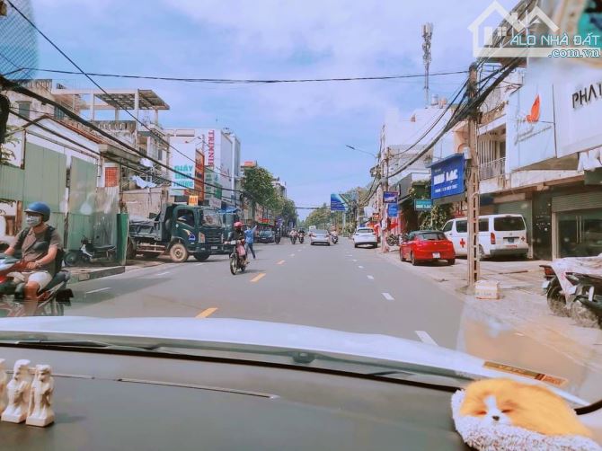 Giá 16,5 tỷ. Hàng đẹp..Bán căn góc 4L mặt tiền Phạm Văn Thuận khu vực kinh doanh sầm uất