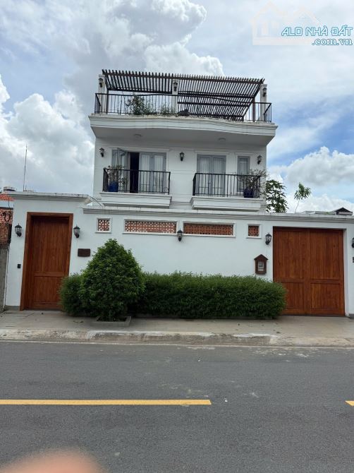 Bán Biệt thự Himlam đường Lương Định Của Q.2 DT 12x18 CN216m2 chỉ 59tỷ