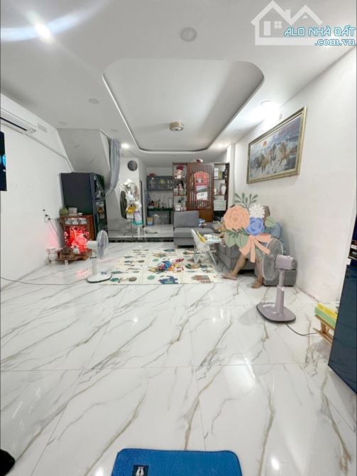 Giảm Sốc 300tr – Bán Nhà 2 Tầng Linh Chiểu – 56m² – 3PN – SHR - HC – Chỉ 4.2 Tỷ
