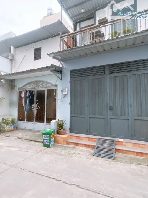 Bán nhà HXH 6M Thông đường liên khu 5-6 , P BHHB, Quận Bình Tân DT 40m2(4x10)  Giá 3.2 TỶ