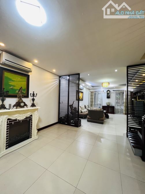 BÁN NHÀ ĐƯỜNG ĐẠI MỖ: PHÂN LÔ, Ô TÔ TRÁNH VÀO NHÀ, DT 80M2 MT GẦN 5M, DÂN XÂY TẶNG FULL NT