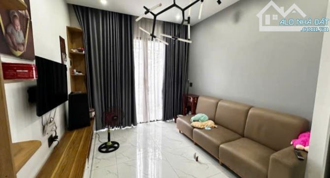NHÀ ĐẸP KIỆT Ô TÔ NGUYỄN NHÀN, KHUÊ TRUNG, ĐÀ NẴNG