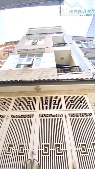 CẦN BÁN GẤP - SIÊU PHẨM CMT8 Q10 HXH CHỈ NHỈNH 9 TỶ