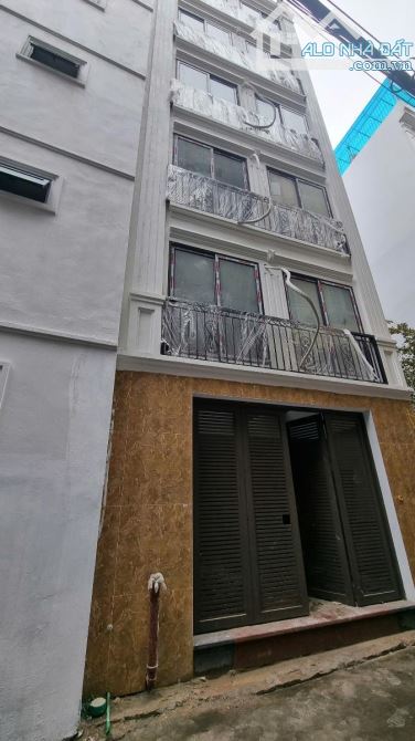Bán Nhà phố Vũ Tông Phan, Thanh Xuân, lô góc, Thang máy, ô tô đỗ cửa, 55m*7T, Giá 15,x tỷ