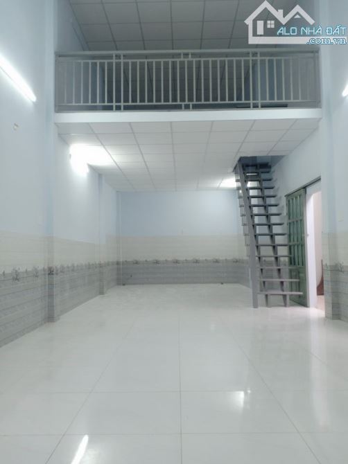 Bán gấp căn nhà cấp 4, Tân Hiệp Hóc Môn, SHR, Giá 850 Triệu.