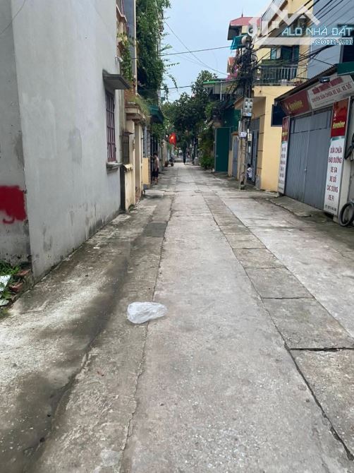 Bán đất Yên Mỹ _66m2_ ngõ ô tô tránh, kinh doanh_ 10 tỷ