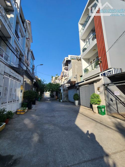 Bán đất đường số 3,gần trường Nguyễn Khuyến,Vạn Phúc city Thủ Đức,155m2 giá chỉ 6,5 tỷ