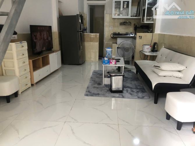 💥CHỈ NHỈNH 1 TỶ – NHÀ 2 TẦNG BÀ HOM – SHR – Ở NGAY – ĐANG CHO THUÊ 4TR/THÁNG