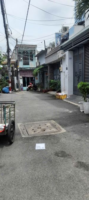BÁN ĐẤT TẶNG NHÀ CẤP 4 ĐẸP - HẺM XE HƠI LÊ ĐỨC THỌ - GÒ VẤP