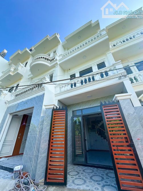 SIÊU PHẨM NHÀ 2 LẦU GẦN BIG C ĐỒNG NAI – CHỈ 990Tr Ở Ngay!
