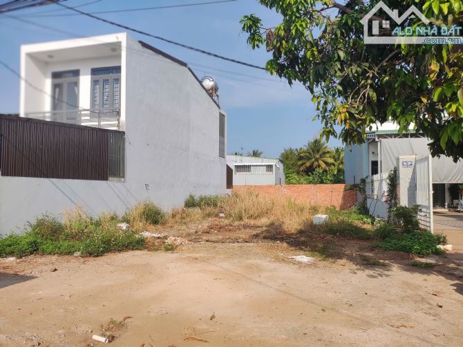 BÁN ĐẤT RỘNG HẺM 56 NGUYỄN THỊ ĐỊNH - PHƯỜNG THÀNH NHẤT !!!