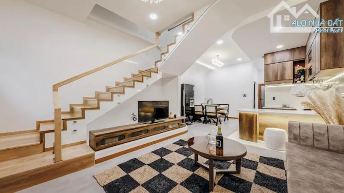 BÁN NHÀ PHÚ THƯỢNG, NGÕ THÔNG, THIẾT KẾ ĐẲNG CẤP, SANG TRỌNG, 45m2, 7,2 TỶ