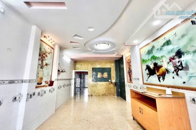 Bán nhà hẻm xe hơi, Đình Nghi Xuân, Bình Tân, 60 m² (4m x 15m), 2 tầng - Giá 6.5 tỷ TL