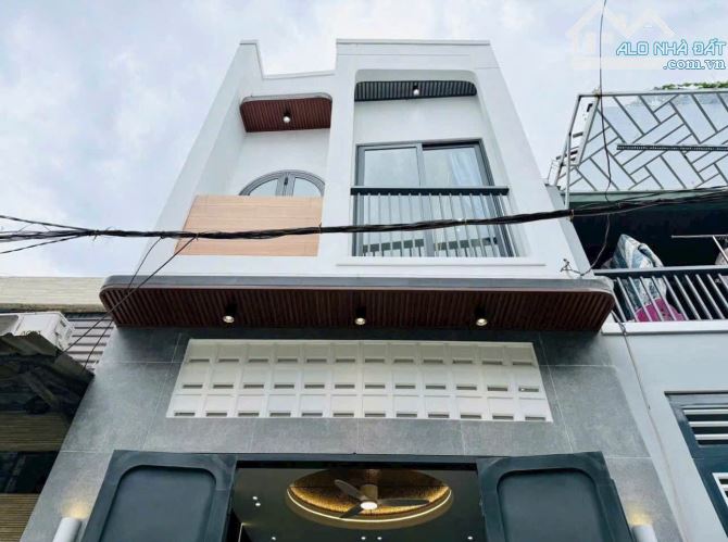 Nhà Nơ Trang Long 34.6m2 xây 1 trệt 2 lầu, gần Trường Mầm non 7A. Sổ sẵn, giá 3 tỷ 150