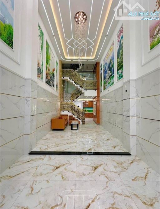1 CĂN DUY NHẤT 5 TẦNG ĐẸP MÊ  - NỞ HẬU NGANG LỚN HƠN 5.5M XỊN - KHU VIP LÊ VĂN QUỚI