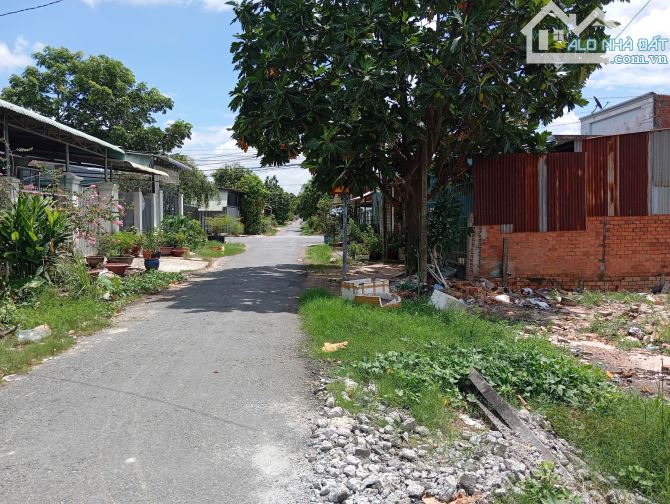 Cần bán đất hẻm Nguyễn Huệ, Phường Long Hoa, Hoà Thành, Tây Ninh
