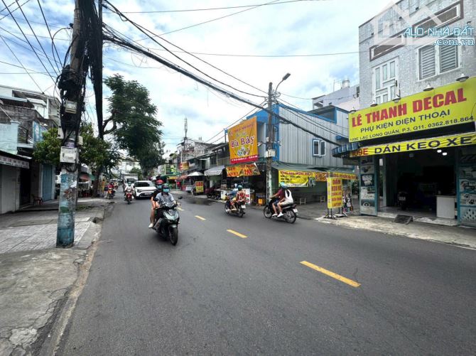 chỉ 5.3 tỷ có nhà MTKD Lạc Long Quân, Q11 - 4 Tầng đúc - CN 35m2
