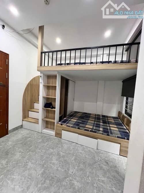SIÊU DÒNG TIỀN PHỐ CHÙA BỘC Q. ĐỐNG ĐA, ~60M2 * 8T, OTO ĐỖ CỬA, NHỈNH 15 TỶ