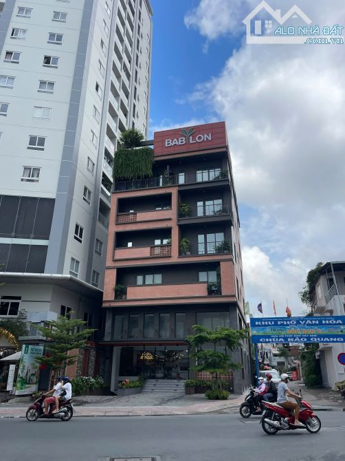 Bán Nhà HXH Góc 2 MT Nguyễn Thái Bình, Q Tân Bình - 8x18,5m, CN:143m2 - HĐT:120tr/th giá 2