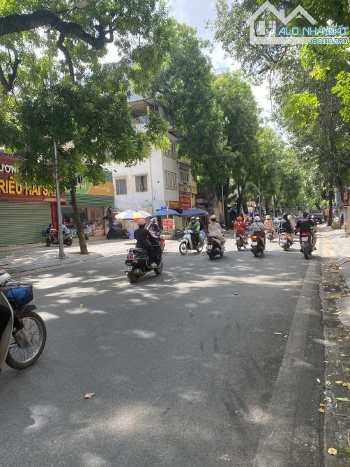 NHÀ TẬP THỂ T1 LÒ ĐÚC- DT 65m 📕SỐ TO, ÔTO ĐỖ CỬA, KINH DOANH TỐT- TC 4 tỷ tư  CTL