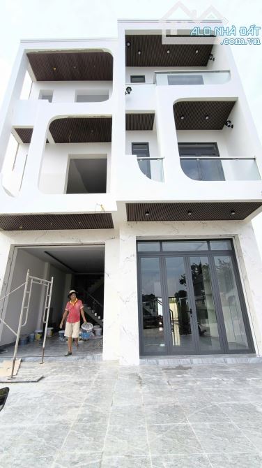 Nhà 3 Tầng Ngay Trung Tâm Cần bán Gấp Giá rẻ