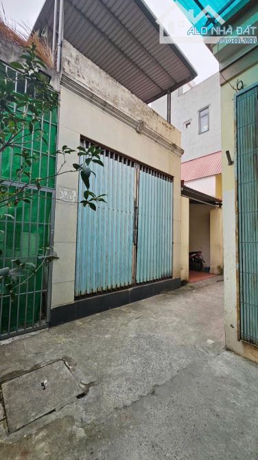 Bán nhà Thạch Bàn ngõ nông rộng 20m ra ô tô tránh tiện ích ngập tràn