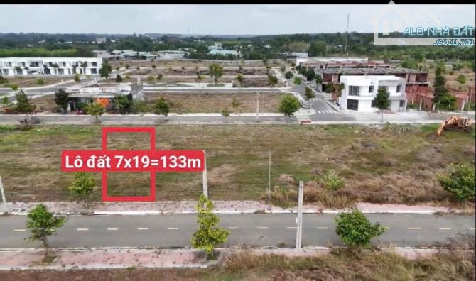Ngộp Bank ra gấp nền 7x19 Ngay Cổng KCN Sonadezi 2287ha Giá 1tỷ350 ,shr