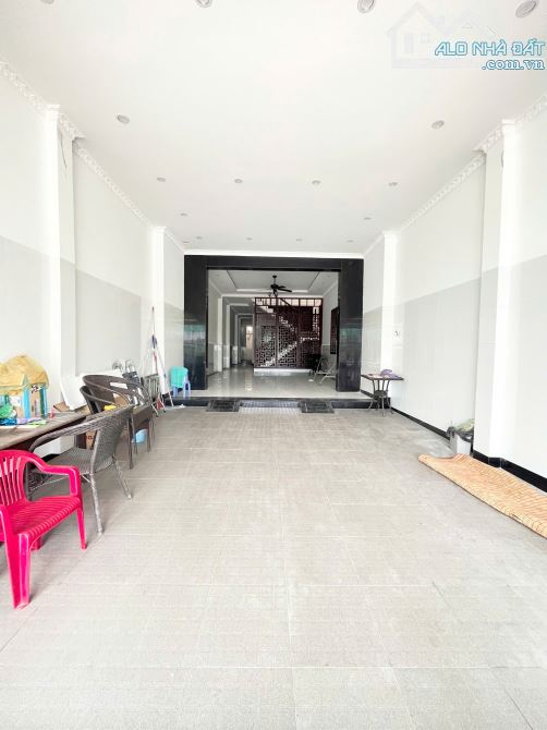 CG Bán nhà trệt lầu mới 95% mặt tiền đường Trần Hưng Đạo (nối dài), P. Lê Bình