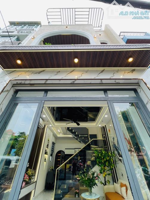 Bán nhà mặt tiền đường số 8, phường 11, Gò Vấp ( 6 TỶ 280)
