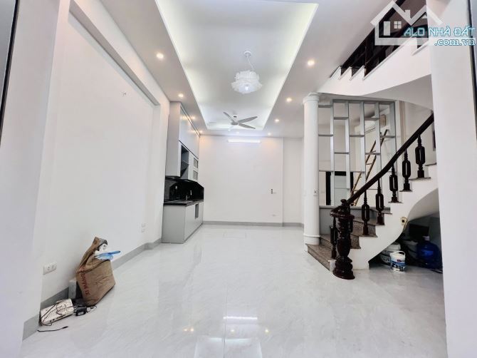 TRẦN CUNG 33M2, 5 TẦNG, MT 5.6M, LÔ GÓC GẦN PHỐ, NGÕ RỘNG THOÁNG, 8.95 TỶ