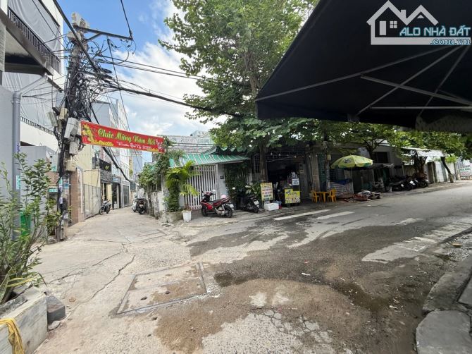 DÃY TRỌ NGUYỄN CÔNG TRỨ - HÀNG HIẾM - NGANG GẦN 10m