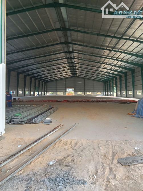 Cho thuê kho xưởng 3686m2 ở phường Vĩnh Tân, Tân Uyên, HCM