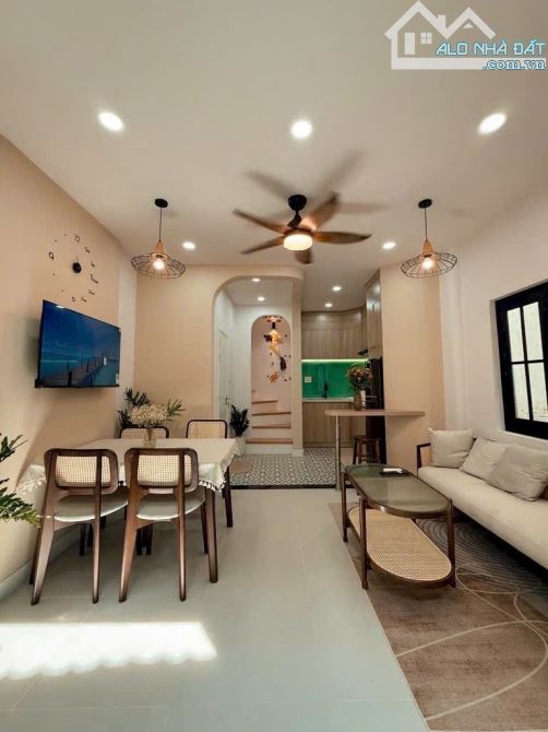 LÊ VĂN SỸ, QUẬN 3- VIP 3 TẦNG MỚI ĐẸP- CHỈ 4.xx TỶ