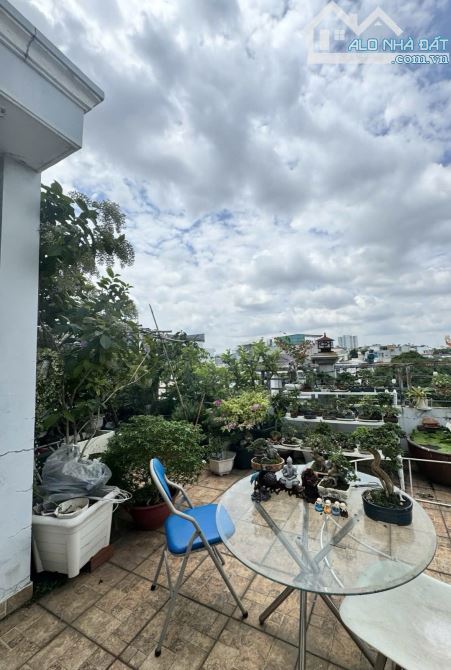 Bán Biệt Thự 3 Tầng Mặt Tiền Kinh Doanh,8x20,5m Gần Chợ Thủ Đức Giá 13,9 Tỷ HĐ thuê 30tr/