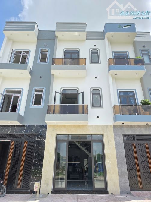 Bán nhà mới 1T2L 4.5x17m, đường N2 KDC Lê Phong An Phú 1 p. An Phú, full nội thất